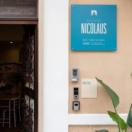 Palazzo Nicolaus Del Lungomare Bed & Breakfast Bari