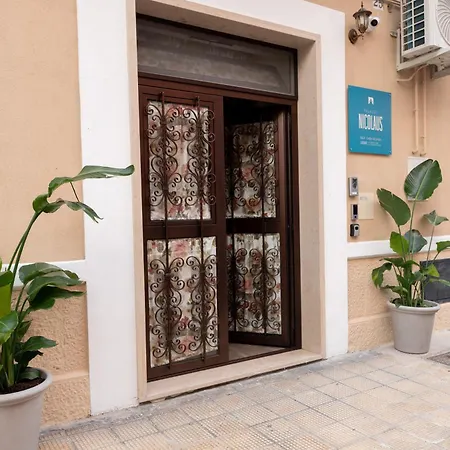 Palazzo Nicolaus Del Lungomare Bed & Breakfast
