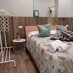 Palazzo Nicolaus Del Lungomare Bed and Breakfast 3*