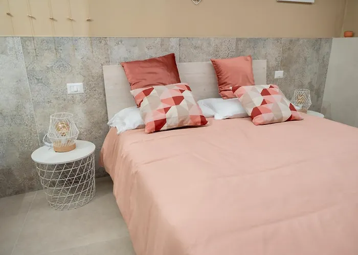 Bed & Breakfast Palazzo Nicolaus Del Lungomare 3*