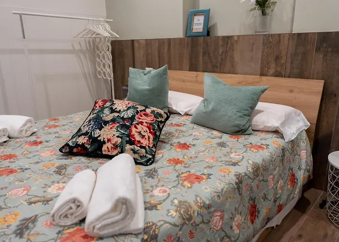 Palazzo Nicolaus Del Lungomare Bed & Breakfast 3*