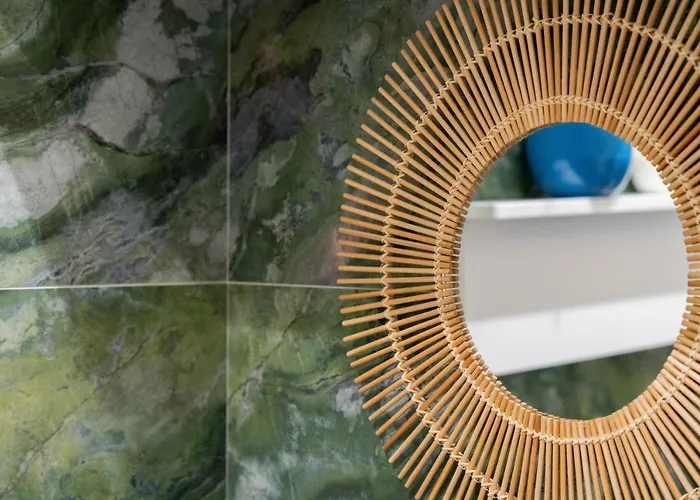 Palazzo Nicolaus Del Lungomare Bari